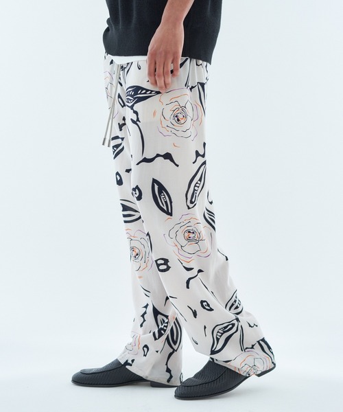 mando(マンド)の「mando / 総柄ワイドイージーパンツ《ESTNATION EXCLUSIVE》(その他パンツ・メンズ・ホワイト系その他・2/3)」の10枚目の写真