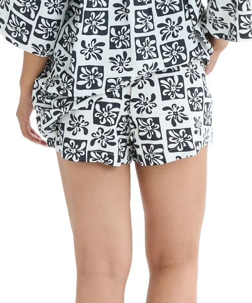 BILLABONG(ビラボン)の「BILLABONG レディース 【DAY DRIFT'N】 SUN FADE PRNTD SHORT ショートパンツ 【2025年夏モデル】/ビラボンウエストゴムセットアップ可能総柄ショートパンツ(その他パンツ・レディース・ブラウン系その他/ホワイト×ブラック・SMALL)」の14枚目の写真