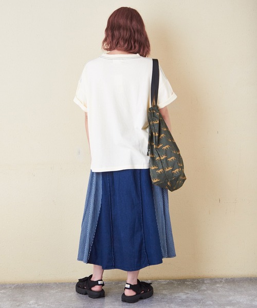 CUBE SUGAR（キューブシュガー）の「デニム×ヒッコリー切替スカート（デニムスカート・レディース・インディゴブルー/ライトブルー・M）」の8枚目の写真