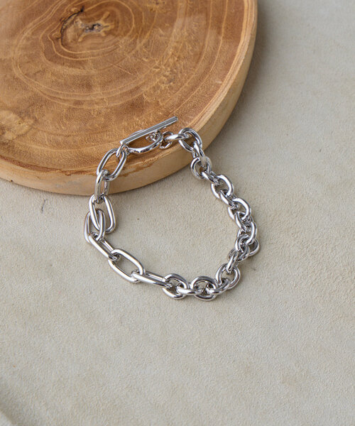 Jena espace merveilleux（ジェナ　エスパスメルヴェイユ）の「コンビチェーンブレスレット（ブレスレット・レディース・シルバー/ゴールド・FREE）」の3枚目の写真