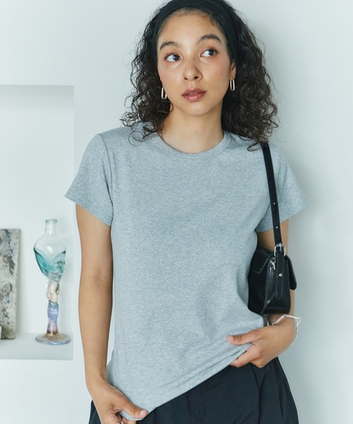 LIENCOEUR(リアンクール)の「ベーシックコンパクトTシャツ(Tシャツ/カットソー・レディース・ホワイト/グレー/ブラック・FREE)」の5枚目の写真