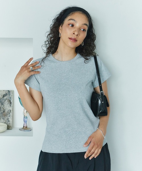 LIENCOEUR(リアンクール)の「ベーシックコンパクトTシャツ(Tシャツ/カットソー・レディース・ホワイト/グレー/ブラック・FREE)」の10枚目の写真