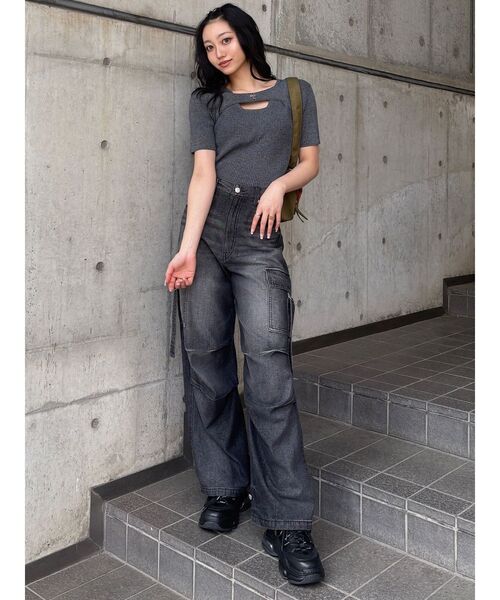 MURUA(ムルーア)の「フロントホックレイヤードハーフニット(ニット/セーター・レディース・その他1/ブルー/ブラック/ホワイト・FREE)」の17枚目の写真