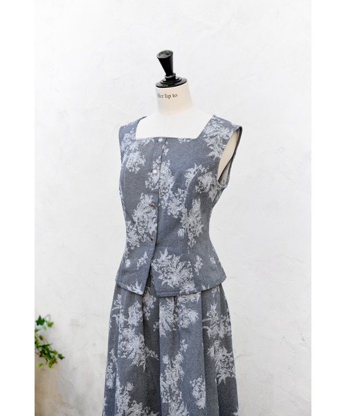 Her lip to(ハーリップトゥー)の「Martigues Jacquard Vest Set(セットアップ・レディース・インディゴブルー・S/M)」の3枚目の写真