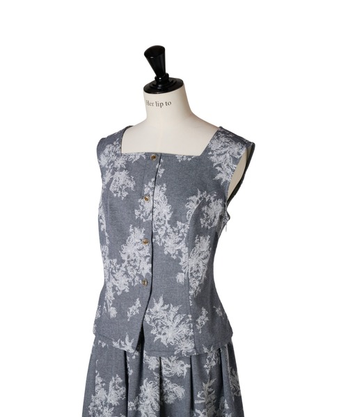 Her lip to(ハーリップトゥー)の「Martigues Jacquard Vest Set(セットアップ・レディース・インディゴブルー・S/M)」の12枚目の写真