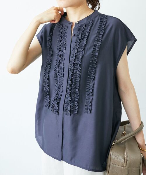 le.coeur blanc（ルクールブラン）の「《手洗い可能》シルキーローンフロントフリルフレンチブラウス（シャツ/ブラウス・レディース・ブラウン/チャコールグレー・38）」の12枚目の写真