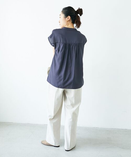 le.coeur blanc（ルクールブラン）の「《手洗い可能》シルキーローンフロントフリルフレンチブラウス（シャツ/ブラウス・レディース・ブラウン/チャコールグレー・38）」の16枚目の写真