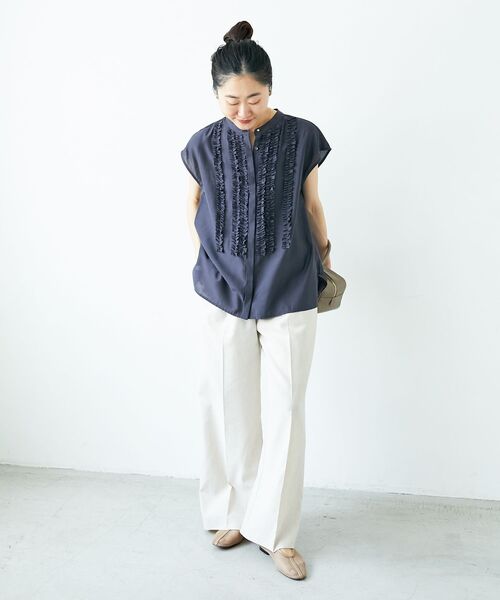 le.coeur blanc（ルクールブラン）の「《手洗い可能》シルキーローンフロントフリルフレンチブラウス（シャツ/ブラウス・レディース・ブラウン/チャコールグレー・38）」の17枚目の写真