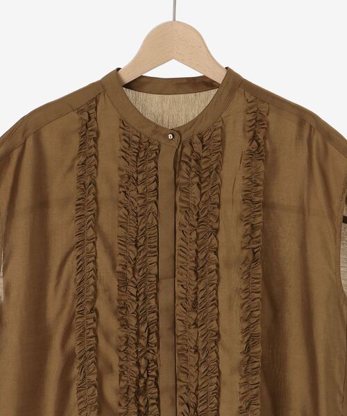 le.coeur blanc（ルクールブラン）の「《手洗い可能》シルキーローンフロントフリルフレンチブラウス（シャツ/ブラウス・レディース・ブラウン/チャコールグレー・38）」の19枚目の写真