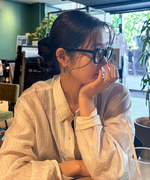 fredy emue（フレディエミュ）の「【haruセレクト】ブラック太フレームメガネ（メガネ・レディース・ブラック・FREE）」の10枚目の写真