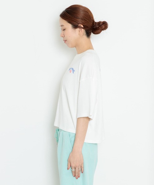 BILLABONG(ビラボン)の「BILLABONG スプレーアーチルーズクロップドリブTシャツ(Tシャツ/カットソー・レディース・スミクロ/ホワイト系その他・MEDIUM)」の22枚目の写真