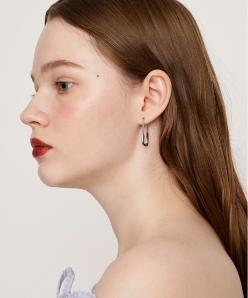 SLY（スライ）の「SAFETY PINS P/EARRING セーフティ ピンズ ピアス（ピアス（両耳用）・レディース・シルバー/ゴールド・FREE）」の7枚目の写真