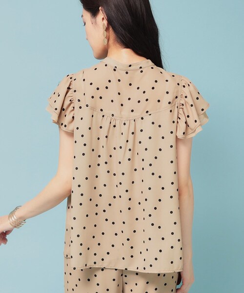 Sunauna(スーナウーナ)の「【袖ラッフル/S~L】ドット柄ブラウス(シャツ/ブラウス・レディース・ブラック系/ベージュ系・36/38/40)」の14枚目の写真