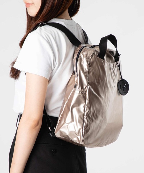 Jack Gomme(ジャックゴム)の「JACK GOMME Paris LAMI LIGHT BACKPACK ジャックゴム パリス ラミーバックパック(バックパック/リュック・レディース・ベージュ系1/グリーン系1・FREE)」の4枚目の写真