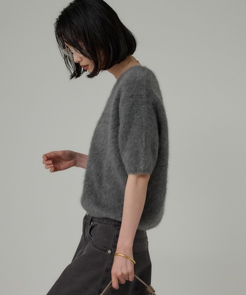 BABYLONE（バビロン）の「フォックスカシミヤVネックプルオーバー（ニット/セーター・レディース・チャコール/オフホワイト/イエロー・フリー）」の8枚目の写真