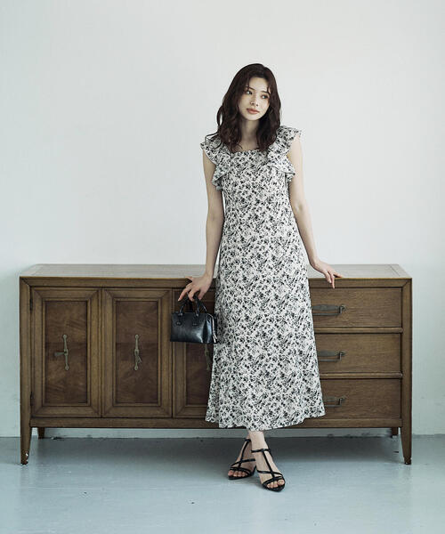 PROPORTION BODY DRESSING(プロポーションボディドレッシング)の「小花柄レディワンピース / 1215240801(ワンピース・レディース・ブラック/ベージュ・SMALL/P/S/MEDIUM)」の15枚目の写真