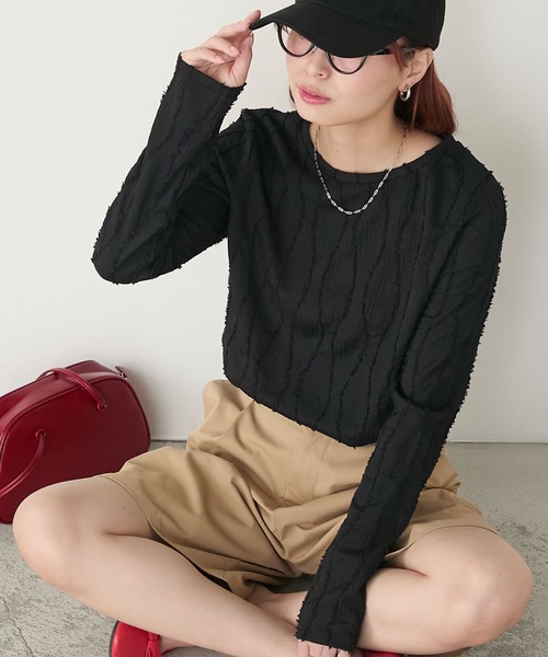 BONLECILL(ボンルシール)の「フリンジウェーブジャガードロンT(Tシャツ/カットソー・レディース・ブルー/モカ/ピンク/ブラック/アイボリー・FREE)」の2枚目の写真