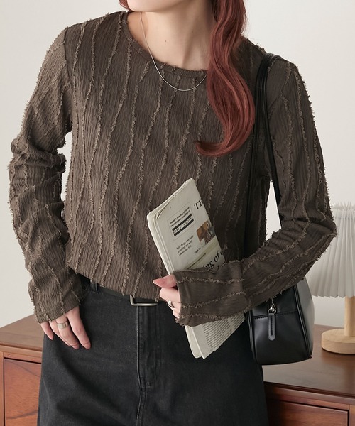 BONLECILL(ボンルシール)の「フリンジウェーブジャガードロンT(Tシャツ/カットソー・レディース・ブルー/モカ/ピンク/ブラック/アイボリー・FREE)」の3枚目の写真