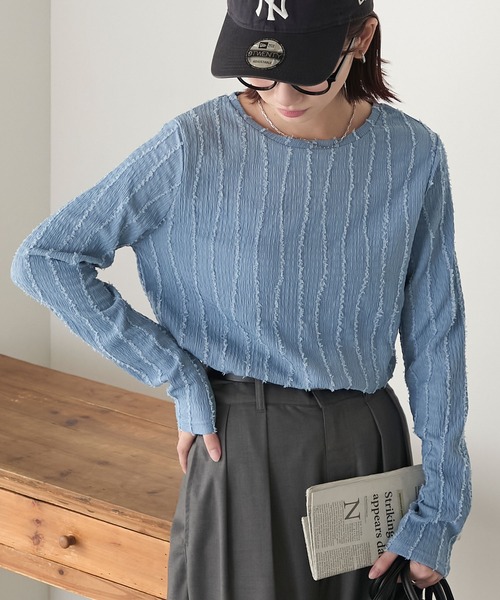 BONLECILL(ボンルシール)の「フリンジウェーブジャガードロンT(Tシャツ/カットソー・レディース・ブルー/モカ/ピンク/ブラック/アイボリー・FREE)」の22枚目の写真