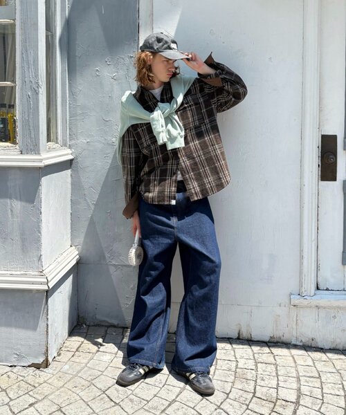 CIAOPANIC TYPY（チャオパニックティピー）の「【コーデュロイ袖切り替え】【ユニセックス】モールチェックシャツジャケット（シャツ/ブラウス・レディース・チャコールグレー/ブラウン/グリーン/サックスブルー/ベージュ・LARGE/MEDIUM）」の11枚目の写真