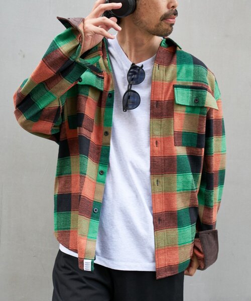 CIAOPANIC TYPY(チャオパニックティピー)の「【コーデュロイ袖切り替え】【ユニセックス】モールチェックシャツジャケット(シャツ/ブラウス・レディース・チャコールグレー/ブラウン/グリーン/サックスブルー/ベージュ・LARGE/MEDIUM)」の8枚目の写真