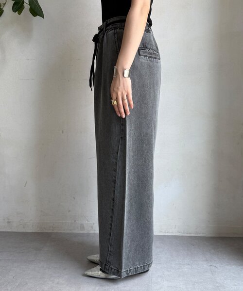 DouDou(ドゥドゥ)の「リヨセルデニムワイドパンツ(デニムパンツ・レディース・ブラック/ブルー・36/38)」の16枚目の写真