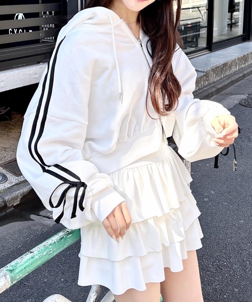 INGNI（イング）の「【WEB限定】袖リボンショートスウェットジップパーカー(セットアップ対応)（パーカー・レディース・ブラック×ホワイト/ホワイト×ブラック/グレー×ホワイト・M）」の8枚目の写真