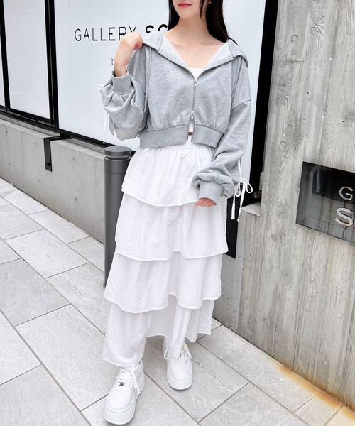 INGNI（イング）の「【WEB限定】袖リボンショートスウェットジップパーカー(セットアップ対応)（パーカー・レディース・ブラック×ホワイト/ホワイト×ブラック/グレー×ホワイト・M）」の17枚目の写真