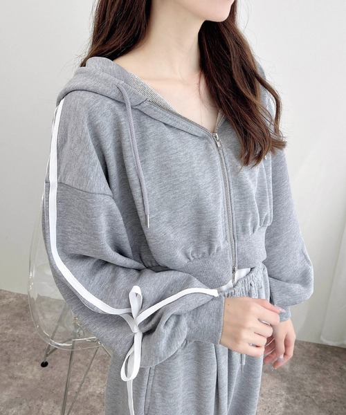 INGNI（イング）の「【WEB限定】袖リボンショートスウェットジップパーカー(セットアップ対応)（パーカー・レディース・ブラック×ホワイト/ホワイト×ブラック/グレー×ホワイト・M）」の12枚目の写真