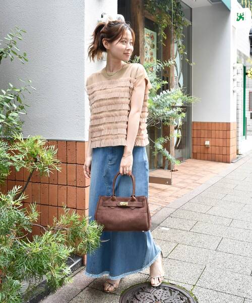 le.coeur blanc(ルクールブラン)の「チュールフリルフレンチニット(ニット/セーター・レディース・ベージュ/ブラック・38)」の9枚目の写真