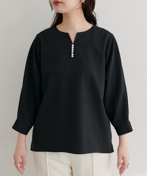 natural couture(ナチュラルクチュール)の「【WEB限定】パール付きスキッパーブラウス(シャツ/ブラウス・レディース・オレンジ/グレイッシュベージュ/ピンク系その他/サックスブルー/ブラック・FREE)」の21枚目の写真