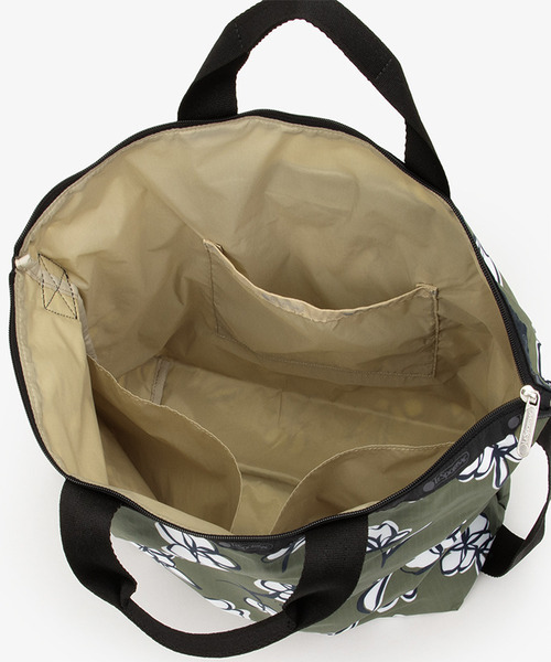 LeSportsac（レスポートサック）の「DELUXE EASY CARRY TOTE オリーブフローラルシルエット（トートバッグ・レディース・グリーン・FREE）」の7枚目の写真