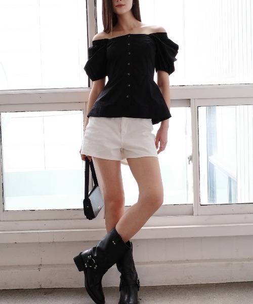 GENERAL IDEA(ジェネラルアイデア)の「GENERAL IDEA/ジェネラルアイディア square neck cotton peplum blouse ブラウス(シャツ/ブラウス・レディース・ブラック/スカイブルー/ホワイト・S/M/L)」の18枚目の写真