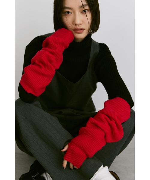 un/neu(アンノイ)の「ルーズニットアームウォーマー / リブニットアームカバー(アームカバー・レディース・ブラウン/レッド/アイボリー/グレー/ブルー・FREE)」の5枚目の写真