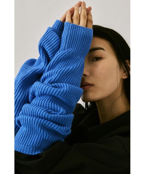 un/neu(アンノイ)の「ルーズニットアームウォーマー / リブニットアームカバー(アームカバー・レディース・ブラウン/レッド/アイボリー/グレー/ブルー・FREE)」の4枚目の写真