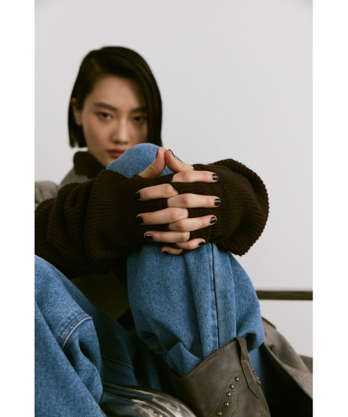 un/neu(アンノイ)の「ルーズニットアームウォーマー / リブニットアームカバー(アームカバー・レディース・ブラウン/レッド/アイボリー/グレー/ブルー・FREE)」の19枚目の写真