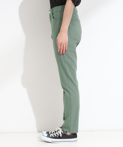 SHOO・LA・RUE(シューラルー)の「【S-LL/洗濯機可】ぐんぐん伸びる ハイパースキニーパンツ(その他パンツ・レディース・オレンジ/カーキ/ライトベージュ/ブラック・03/02/01/04)」の22枚目の写真