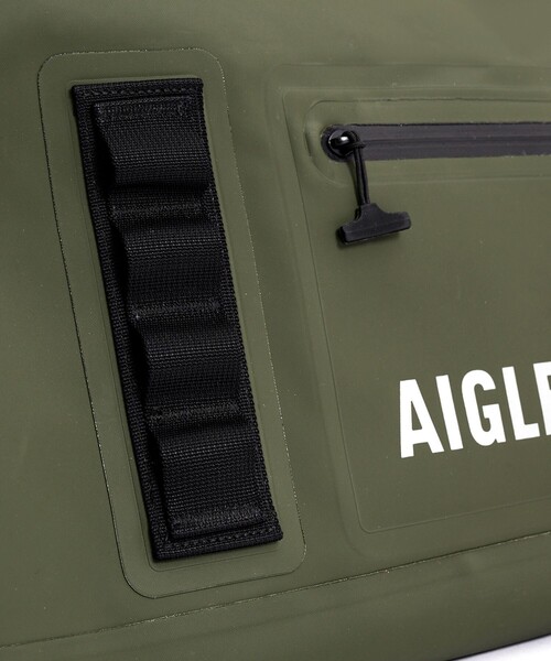 AIGLE（エーグル）の「防水 トラベルドライ ダッフルバッグ 75L（ボストンバッグ・レディース・ブラック/モスグリーン・FREE）」の11枚目の写真