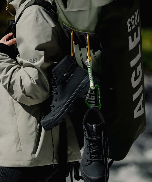 AIGLE（エーグル）の「防水 トラベルドライ ダッフルバッグ 75L（ボストンバッグ・レディース・ブラック/モスグリーン・FREE）」の15枚目の写真