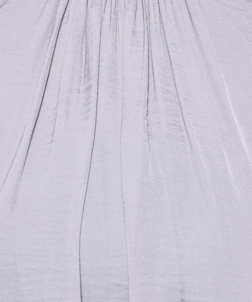 mysty woman（ミスティウーマン）の「シャーリングギャザーブラウス 581481（シャツ/ブラウス・レディース・ブラック/アイボリー/グレイッシュブルー・FREE）」の19枚目の写真