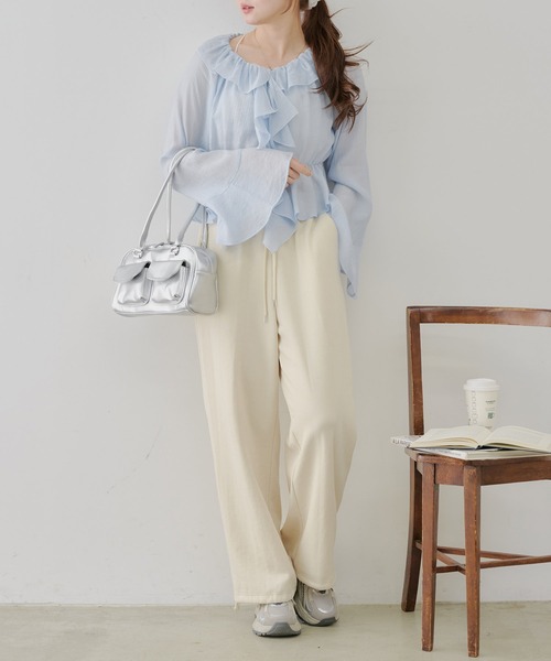 continuer de NICE CLAUP（コンティニューデナイスクラップ）の「【@_chipi2xセレクト】【WEB限定】楊柳シアーラッフルブラウス（シャツ/ブラウス・レディース・アイボリー/ブラック/オフホワイト/ピンク/サックスブルー・FREE）」の8枚目の写真