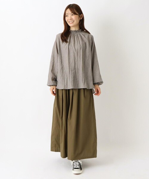one'sterrace(ワンズテラス)の「リップル シャーリングブラウス(シャツ/ブラウス・レディース・ブルー系その他7/ブラック系8/グレー系4/アイボリー系8・02)」の16枚目の写真
