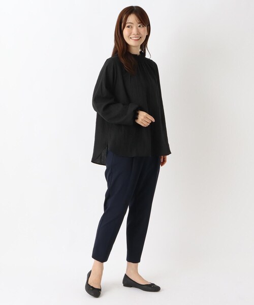 one'sterrace(ワンズテラス)の「リップル シャーリングブラウス(シャツ/ブラウス・レディース・ブルー系その他7/ブラック系8/グレー系4/アイボリー系8・02)」の18枚目の写真
