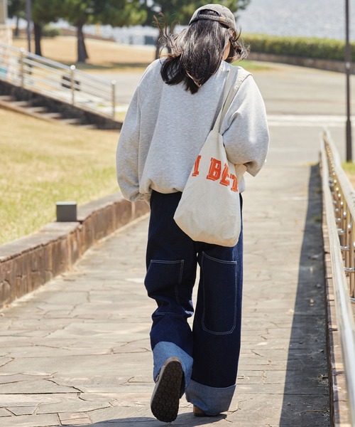 THE CRAFT CREW PRODUCTS（ザクラフトクループロダクツ）の「〈マシンウォッシャブル〉ビッグポケットデザイン ターンバック ワイドストレートデニムパンツ【THE CRAFT CREW PRODUCTS】（デニムパンツ・レディース・ネイビー/ライトブルー/ブラック・M/L）」の11枚目の写真