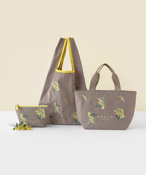 TOCCA(トッカ)の「BOUQUET DE REVE COOLERBAG クーラーバッグ(トートバッグ・レディース・ベージュ系/ネイビー系/ブラック系・F)」の5枚目の写真