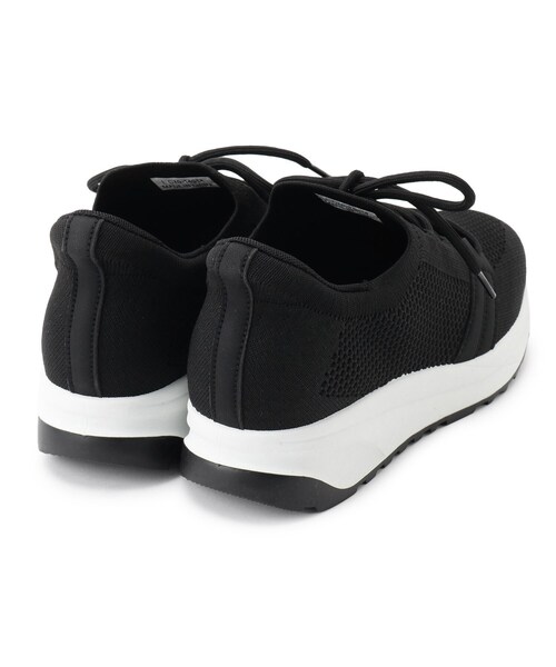 SHOO・LA・RUE（シューラルー）の「【片手で履ける】洗えるニットスニーカー（スニーカー・レディース・ブラック/チャコールグレー/ダークブラウン・45/35）」の7枚目の写真