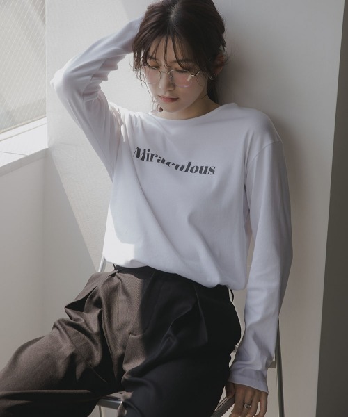 slattgir(スラットジール)の「高身長 綿100%フロントロゴプリント長袖Tシャツ(トールサイズ)Essenave(Tシャツ/カットソー・レディース・オフホワイト/ネイビー・TM/TL/TLL/T3L)」の6枚目の写真