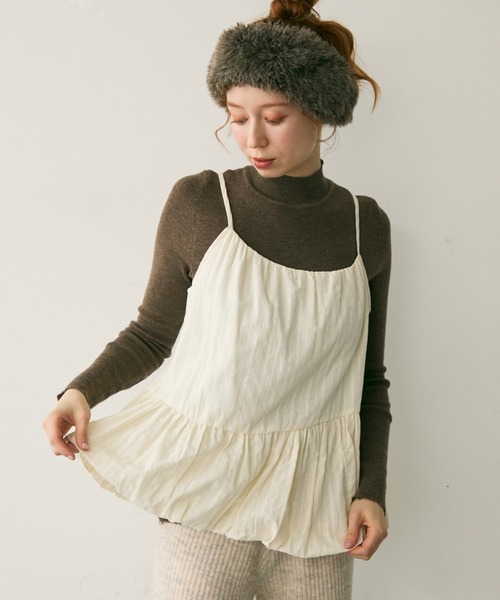 Crisp（クリスプ）の「フラワーストライプバルーンキャミ（キャミソール・レディース・ブラック/アイボリー・FREE）」の2枚目の写真