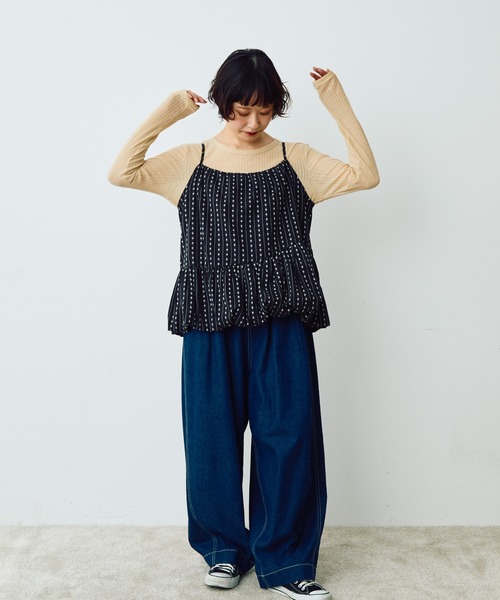 Crisp（クリスプ）の「フラワーストライプバルーンキャミ（キャミソール・レディース・ブラック/アイボリー・FREE）」の3枚目の写真