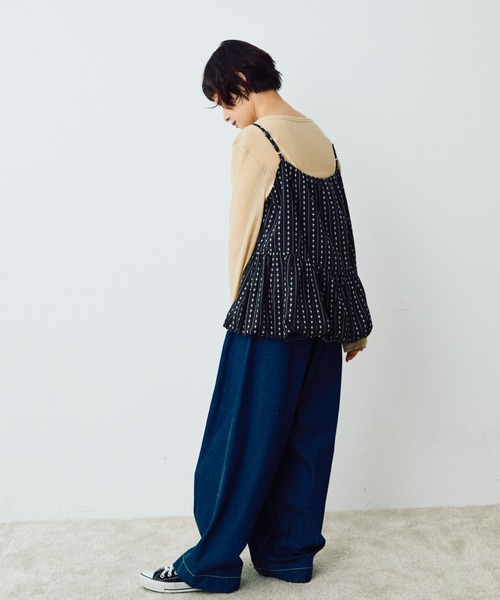 Crisp（クリスプ）の「フラワーストライプバルーンキャミ（キャミソール・レディース・ブラック/アイボリー・FREE）」の6枚目の写真